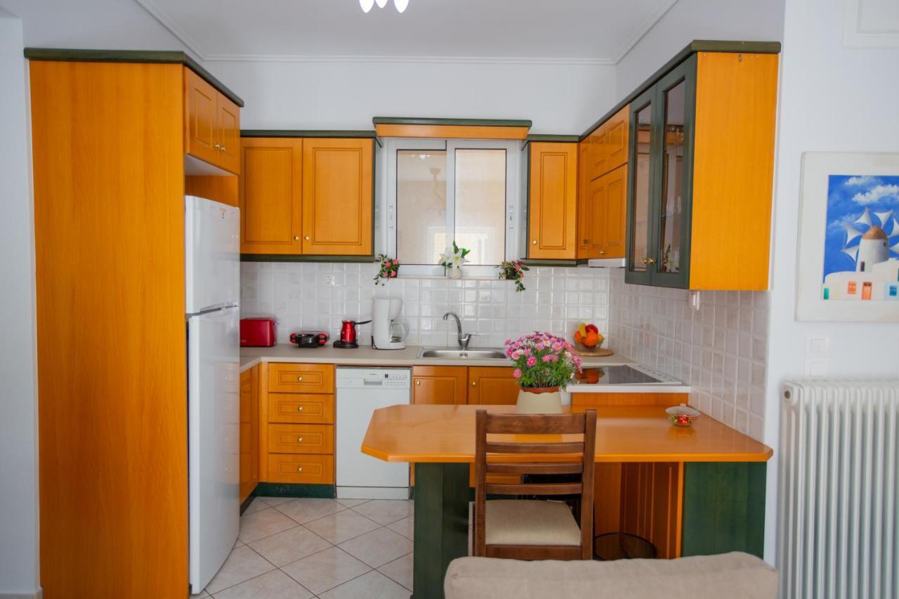 Poly'S Charming Home - City Center & Near The Beach 2Bedroom Apartment Nafpaktos Esterno foto