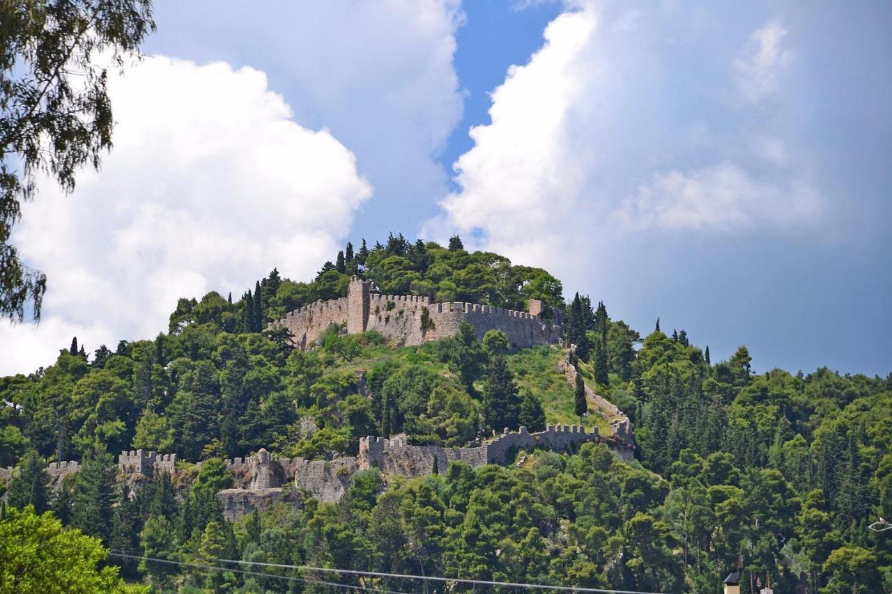 Poly'S Charming Home - City Center & Near The Beach 2Bedroom Apartment Nafpaktos Esterno foto